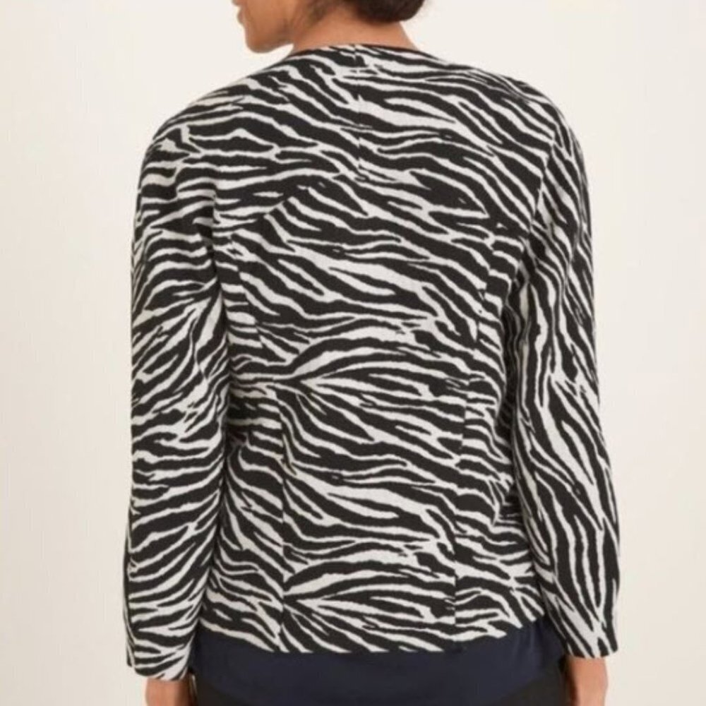 Chico’s Modern Jacquard Zebra Jacket Animal Print Black & White Size 00 XS NWT - Picture 2 of 6